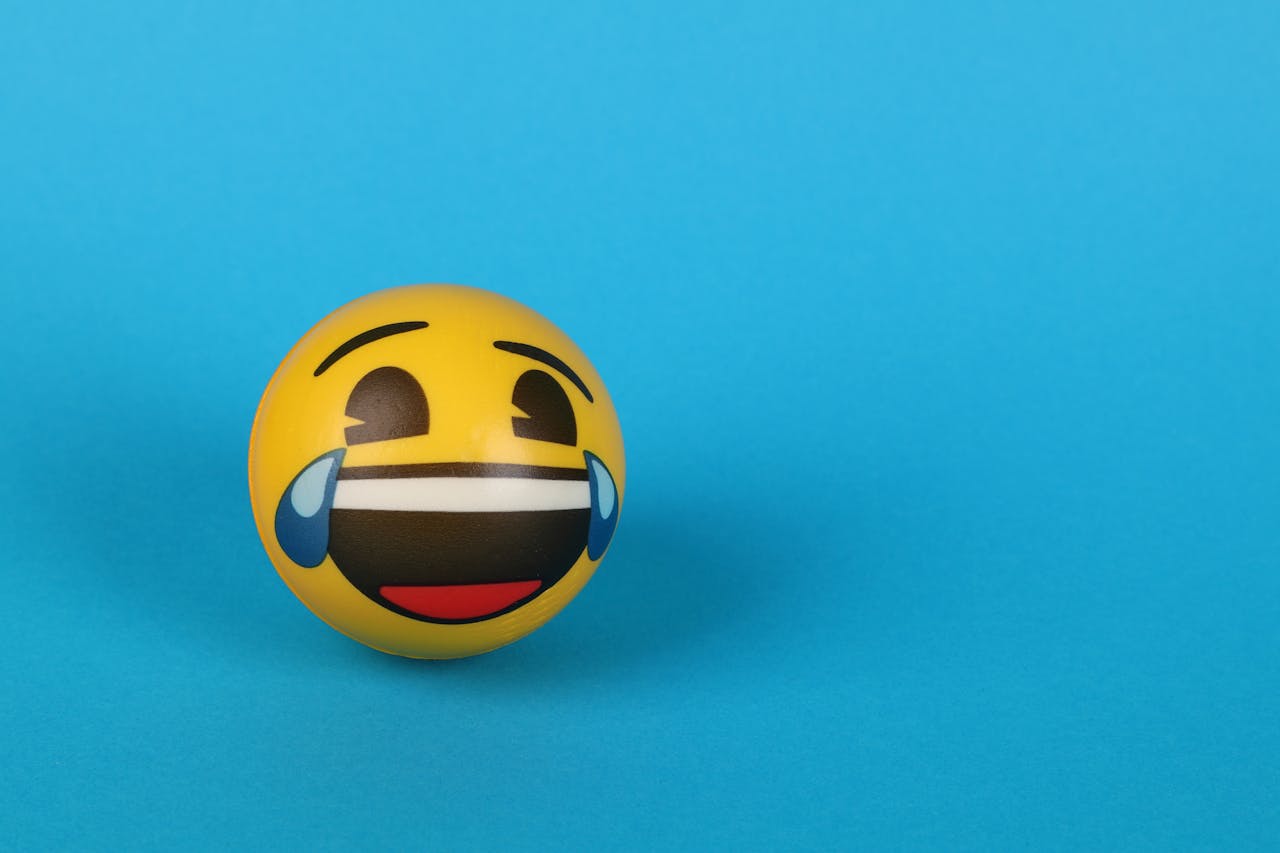 De wereld van emoticons en hun betekenis in onze gesprekken